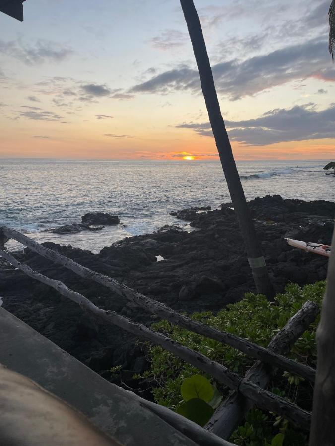 Moonlight Oceanfront Delight Lägenhet Kailua-Kona Exteriör bild